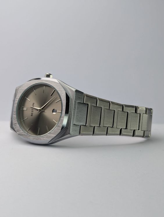 Luxury Stainless Steel Men Watch-Water Proof Decent wrist Quartz Watch
